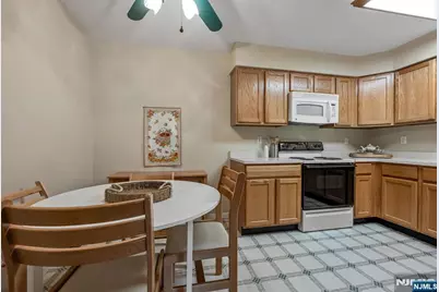 112 Cannella Way, Riverdale, NJ 07457 - Photo 8