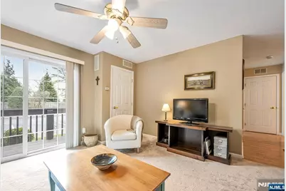 112 Cannella Way, Riverdale, NJ 07457 - Photo 6