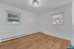 203 Snedeker Pl, Northvale, NJ 07647 - Photo 10