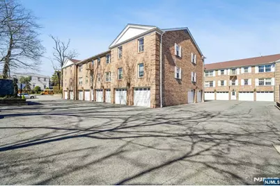 364 Ridgewood Avenue 3 #3, Ridgewood, NJ 07450 - Photo 26