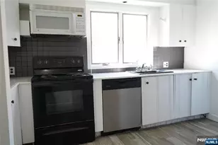 83 Roosevelt Ave, Butler, NJ 07405 - Photo 18