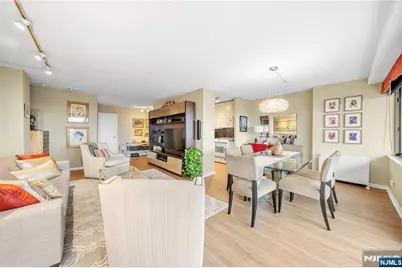 277 Prospect Avenue 14B #14B, Hackensack, NJ 07601 - Photo 4