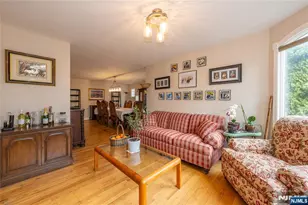 35 Turnberry Rd, Little Falls Township, NJ 07424 - Photo 6