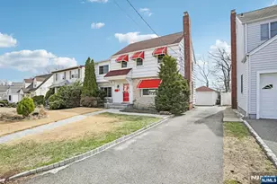 6 S Garden Ct, Garfield, NJ 07026 - Photo 2