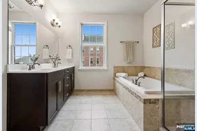 54 Carillon Circle, Livingston, NJ 07039 - Photo 24