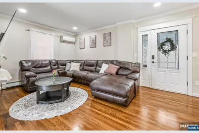 27 Mountain Avenue, Wanaque, NJ 07465 - Photo 4