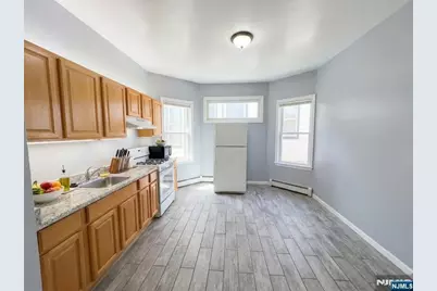 237-239 6th Avenue, Newark, NJ 07107 - Photo 4