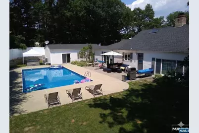 51 Catherine Street, Bloomingdale, NJ 07403 - Photo 36