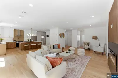 110 Platt Avenue, Saddle Brook Township, NJ 07663 - Photo 14