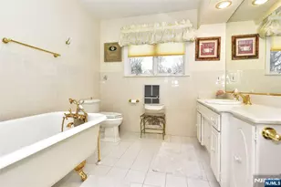 30 Chestnut Ridge Rd, Saddle River, NJ 07458 - Photo 28