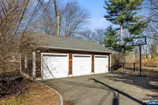 227 Grove St, Montclair, NJ 07042 - Photo 34