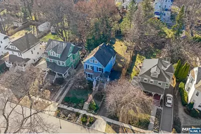 82 Essex Avenue, Glen Ridge, NJ 07028 - Photo 30