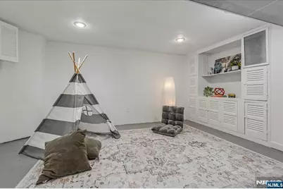 82 Essex Avenue, Glen Ridge, NJ 07028 - Photo 24