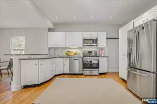 82 Essex Ave, Glen Ridge, NJ 07028 - Photo 8