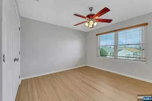 488 Fairlawn Pkwy, Saddle Brook Township, NJ 07663 - Photo 30