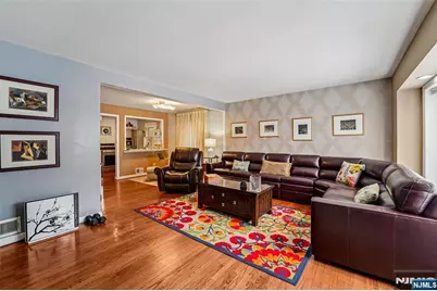 470 Capitol Road, New Milford, NJ 07646 - Photo 6