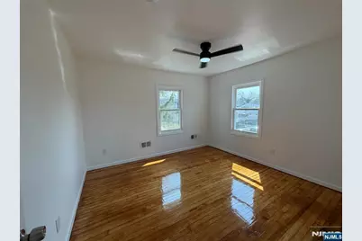1127 Earle Place, Plainfield, NJ 07062 - Photo 10