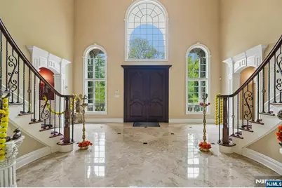 35 Echo Ridge Road, Upper Saddle River, NJ 07458 - Photo 2