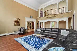 35 Echo Ridge Rd, Upper Saddle River, NJ 07458 - Photo 10