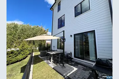 2 Skye Drive, Paramus, NJ 07652 - Photo 32