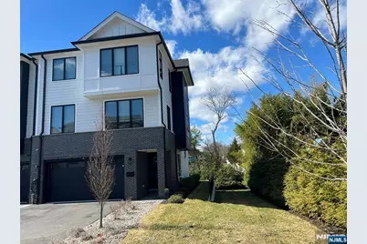 2 Skye Drive, Paramus, NJ 07652 - Photo 26