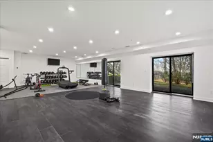 84 Shrewsbury Dr, Livingston, NJ 07039 - Photo 40