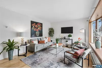 13 Central Avenue, Pompton Lakes, NJ 07442 - Photo 2