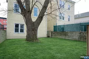 375 6th Ave, Newark, NJ 07107 - Photo 22