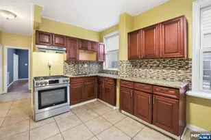 375 6th Ave, Newark, NJ 07107 - Photo 6
