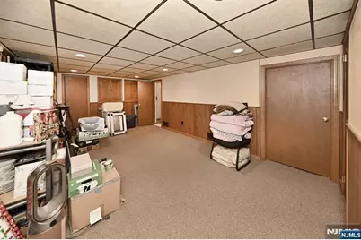 217 Sweetbriar Place, Paramus, NJ 07652 - Photo 20