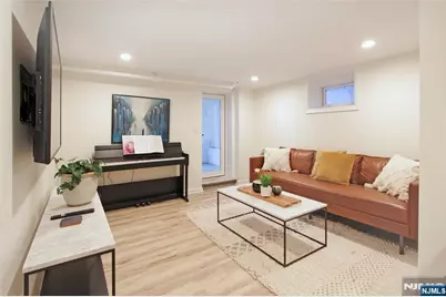 341 Essex Avenue, Bloomfield, NJ 07003 - Photo 42