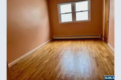 661 Clinton Place, Ridgefield, NJ 07657 - Photo 18