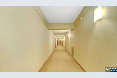 250 Gorge Road 28D #28D, Cliffside Park, NJ 07010 - Photo 20