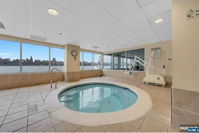 118 The Promenade, Edgewater, NJ 07020 - Photo 24