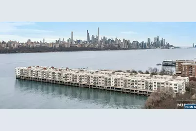 118 The Promenade, Edgewater, NJ 07020 - Photo 2