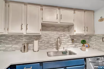 44 Manchester Lane F #F, West Milford, NJ 07480 - Photo 6