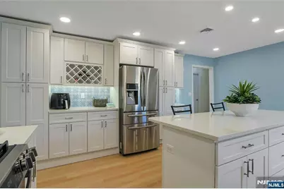 42-08 Cosgrove Court, Fair Lawn, NJ 07410 - Photo 22