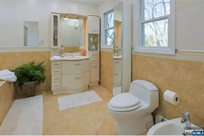 42-08 Cosgrove Court, Fair Lawn, NJ 07410 - Photo 36