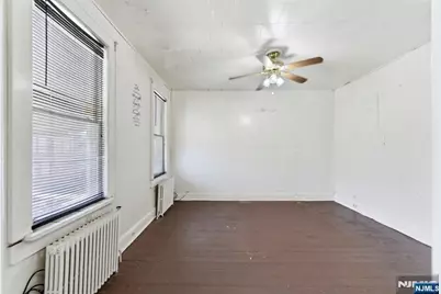 158 Fulton Avenue, Jersey City, NJ 07305 - Photo 4