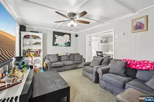 185 Trenton Ave, Paterson, NJ 07503 - Photo 10