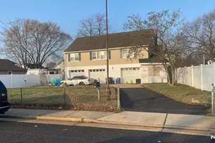 131 Raritan Ave, Keansburg, NJ 07734 - Photo 2