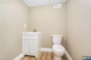 44 4th Ave, Roseland, NJ 07068 - Photo 44