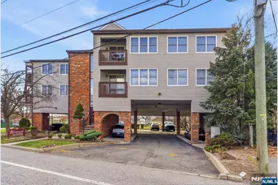 779 Riverside Avenue 201 #201, Lyndhurst Township, NJ 07071 - Photo 2