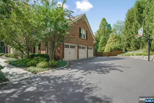 31 Forest Dr, Millburn, NJ 07078 - Photo 4