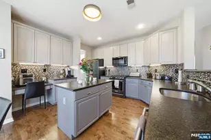 22 Falling Waters, Oakland, NJ 07436 - Photo 12