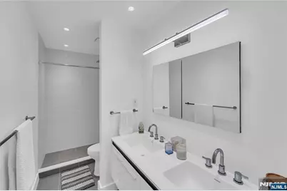 101 Shearwater Court 25 #25, Jersey City, NJ 07305 - Photo 16