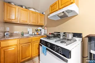 21 Olive St, Paterson, NJ 07501 - Photo 20