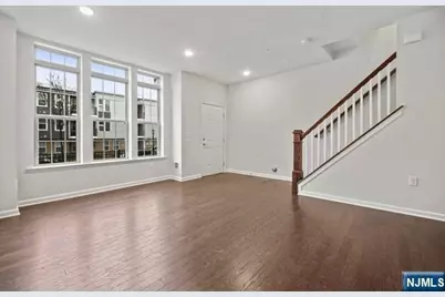 70 Leahy Drive, Wood Ridge, NJ 07075 - Photo 20