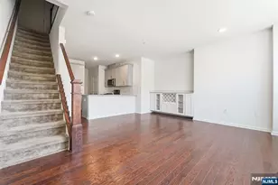 70 Leahy Dr, Wood Ridge, NJ 07075 - Photo 4
