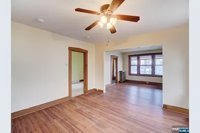 140 Westervelt Avenue, Hawthorne, NJ 07506 - Photo 12
